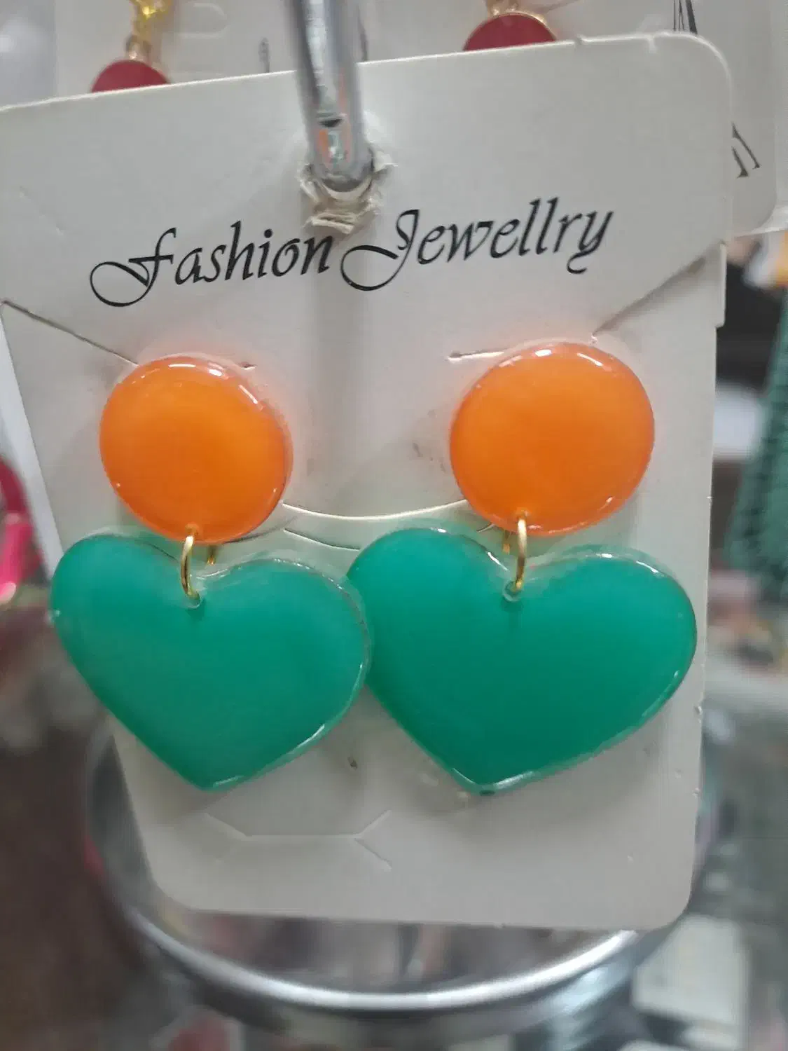 طلا پیدا شده|جواهرات|کاشان, باغ ماجد|دیوار