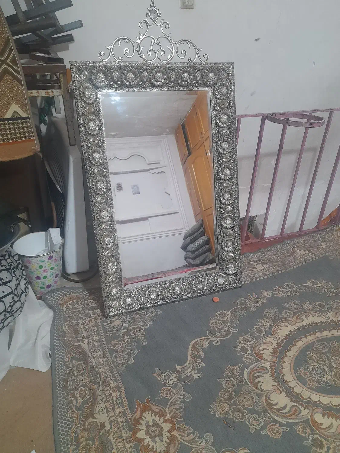 آینه بزرگ برنجی|آینه|بروجرد, |دیوار