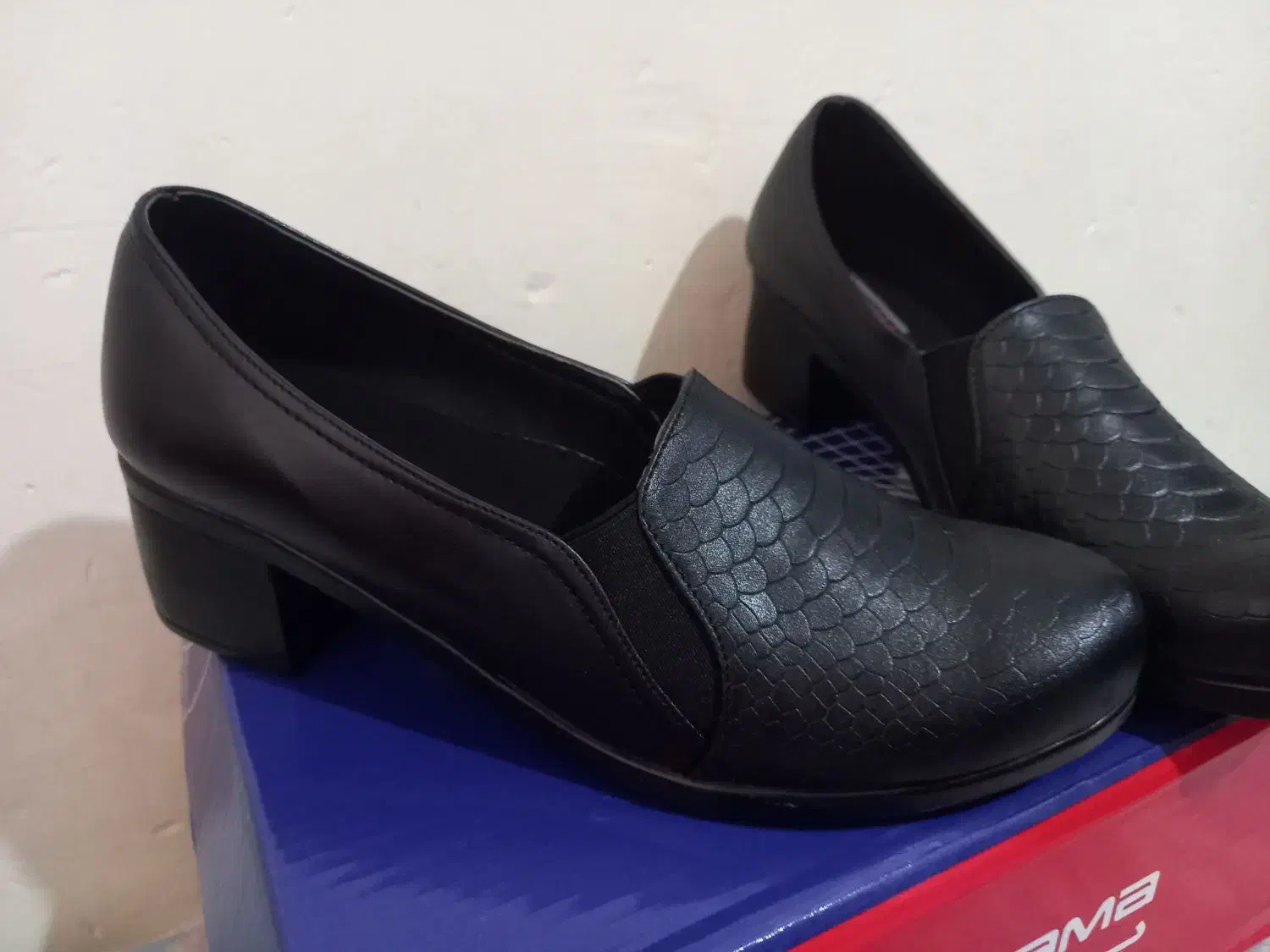 کفش زنانه|کیف، کفش، کمربند|قم, شهرک امام حسن|دیوار