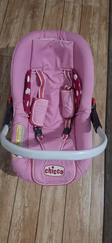 کریر|کالسکه و لوازم جانبی|زرقان, |دیوار