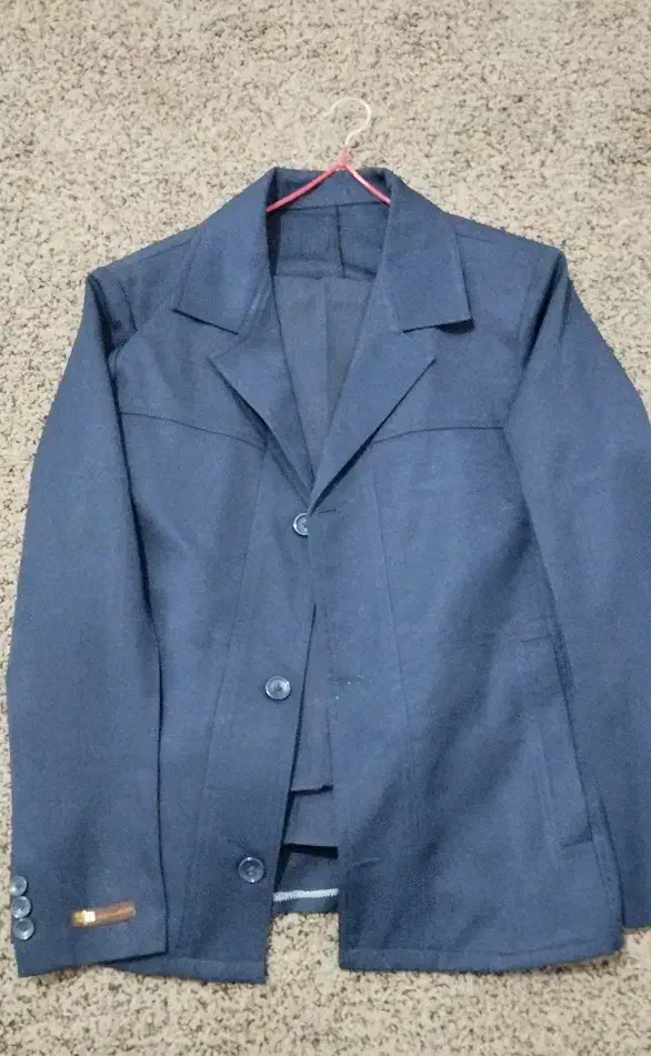 کت و شلوار|لباس|دوگنبدان, |دیوار