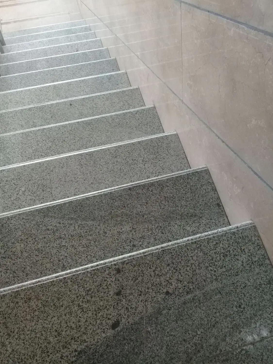 کاشی و سرامیک کاری بازسازی بنایی ساختمان|خدمات پیشه و مهارت|کرج, شاهینویلا|دیوار