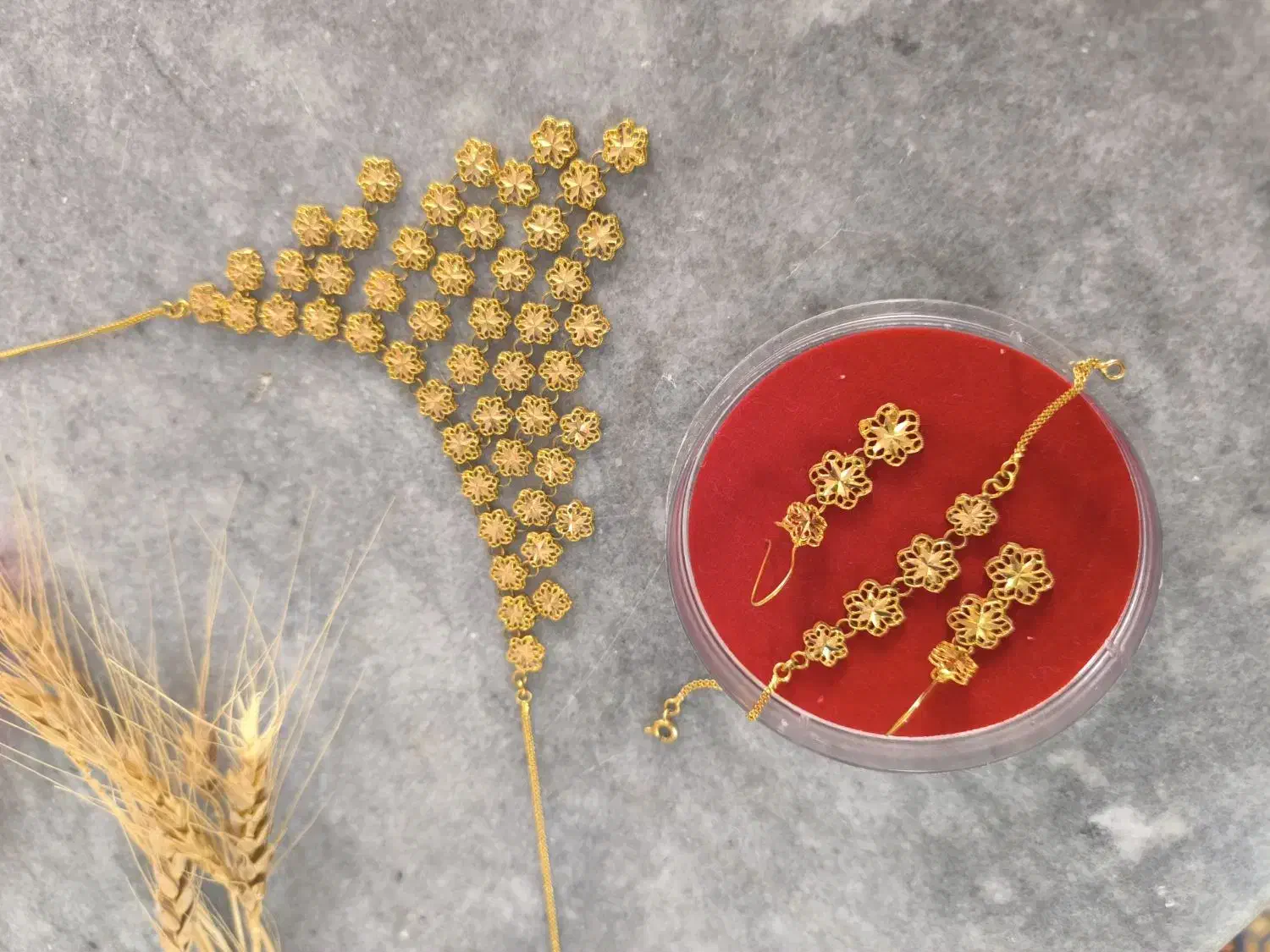 سرویس طلا|جواهرات|اردکان, |دیوار