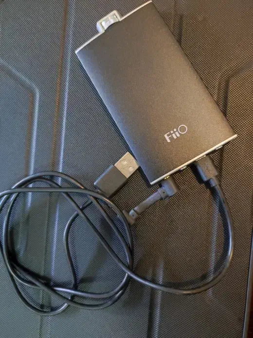 آمپلی‌فایر و دک پرتابل Fiio Q1|صوتی و تصویری|مشهد, سناباد|دیوار