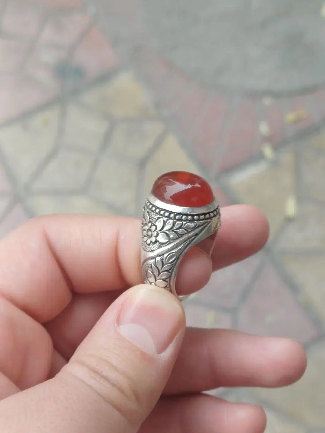 عقیق و زمرد پاکستانی اصل و دست ساز و کهنه|کلکسیون اشیاء عتیقه|قدس, شهر‌قدس|دیوار