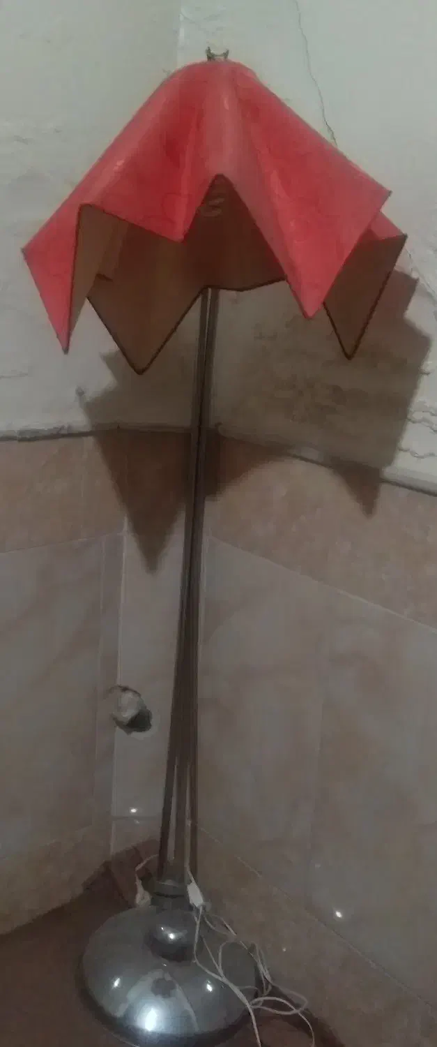 آباژور|چراغ خواب و آباژور|قم, نیروگاه|دیوار