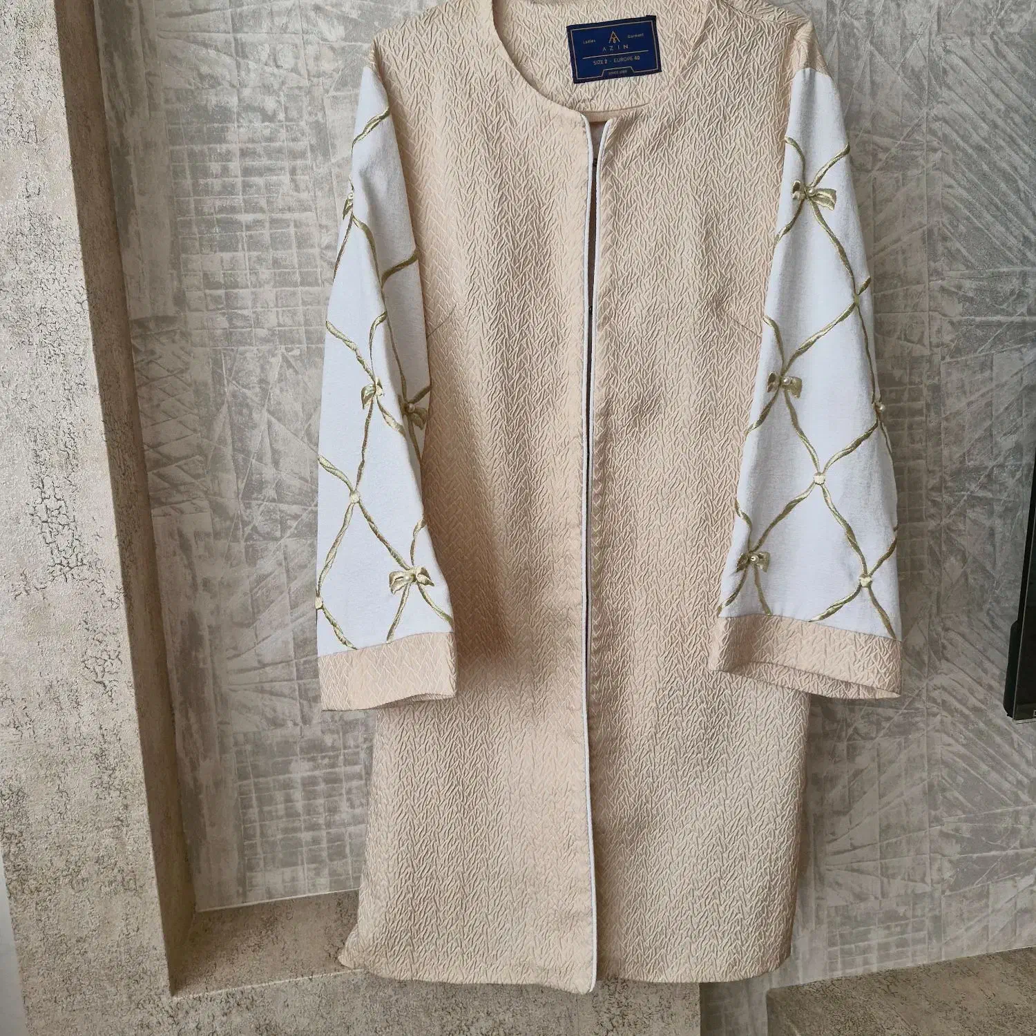 مانتو|لباس|مشهد, امیر|دیوار