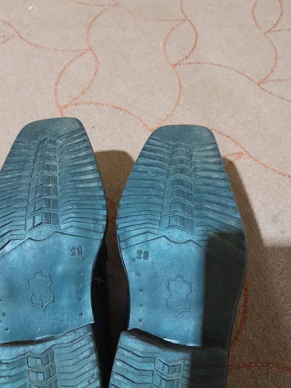 کت و شلوار به همراه کفش|کفش و لباس بچه|کبودرآهنگ, |دیوار