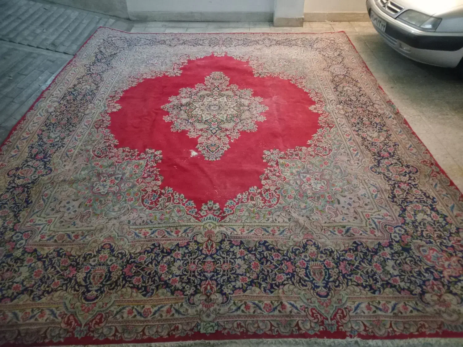 فرش دستباف کرمان ارجمند و نجف آباد اصفهان|فرش|تهران, میرداماد|دیوار