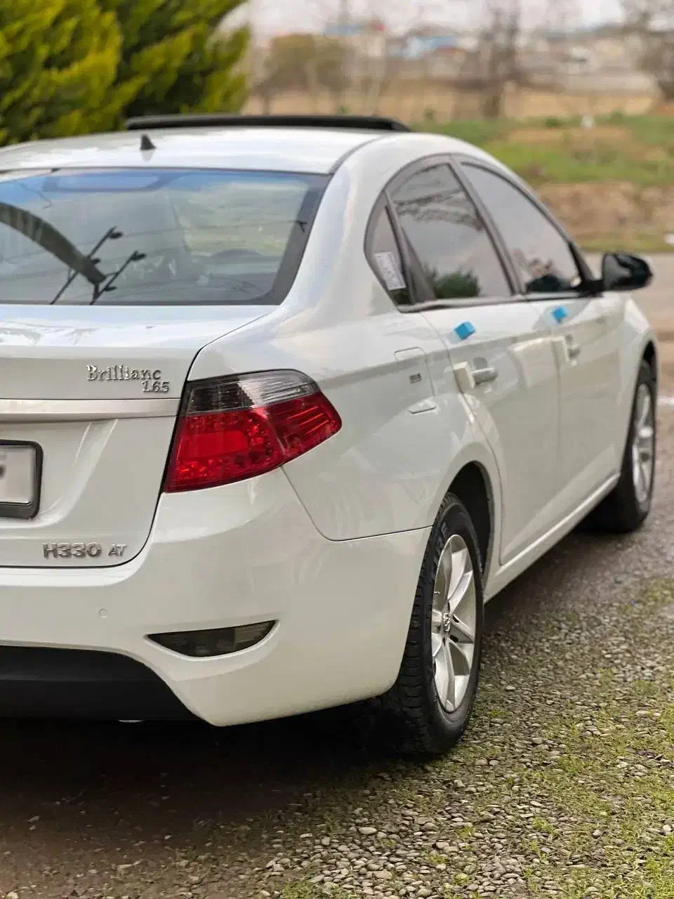 برلیانس ۳۳۰ بی رنگ بی ضربه مدل ۹۷|خودرو سواری و وانت|رشت, آتشگاه|دیوار