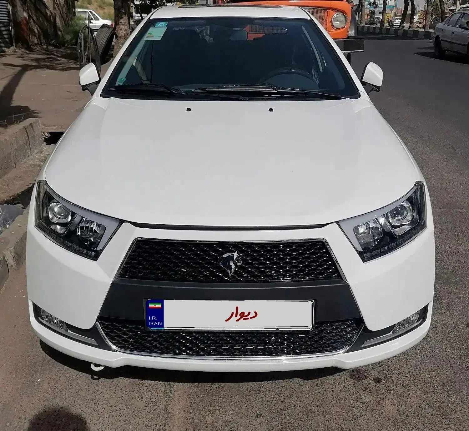 دنا پلاس توربو 6دنده دستی 1401 کم‌کار|خودرو سواری و وانت|زنجان, |دیوار