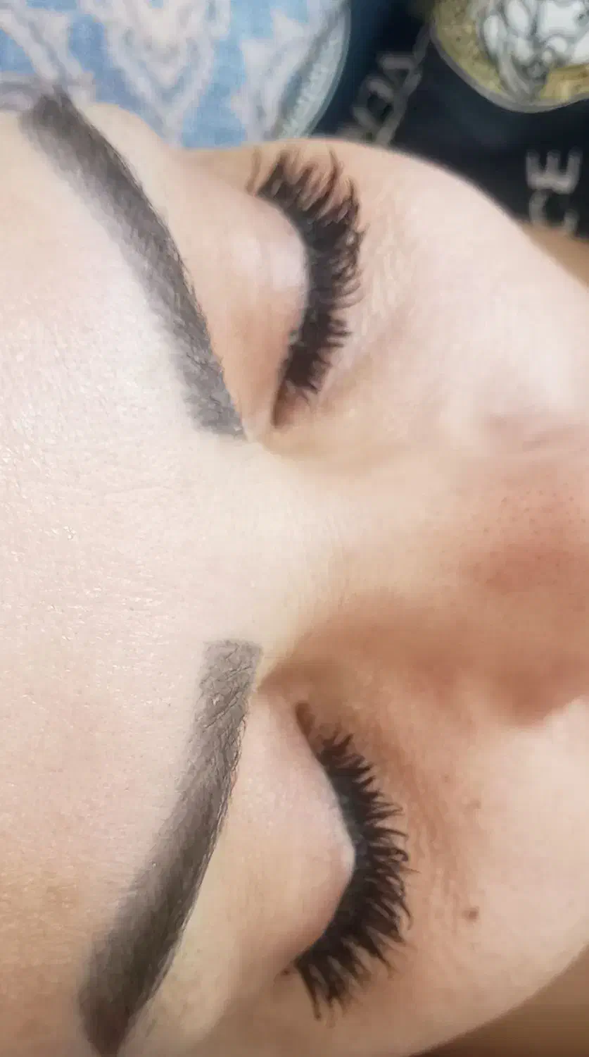 اکستنشن مژه|خدمات آرایشگری و زیبایی|فولادشهر, B7|دیوار