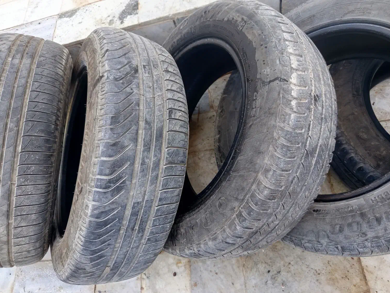 لاستیک|قطعات یدکی و لوازم جانبی|زرین دشت (فارس), |دیوار