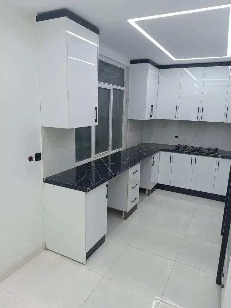 ۵۵متر/غربی ها/فول امکانات/عادل و طاهری