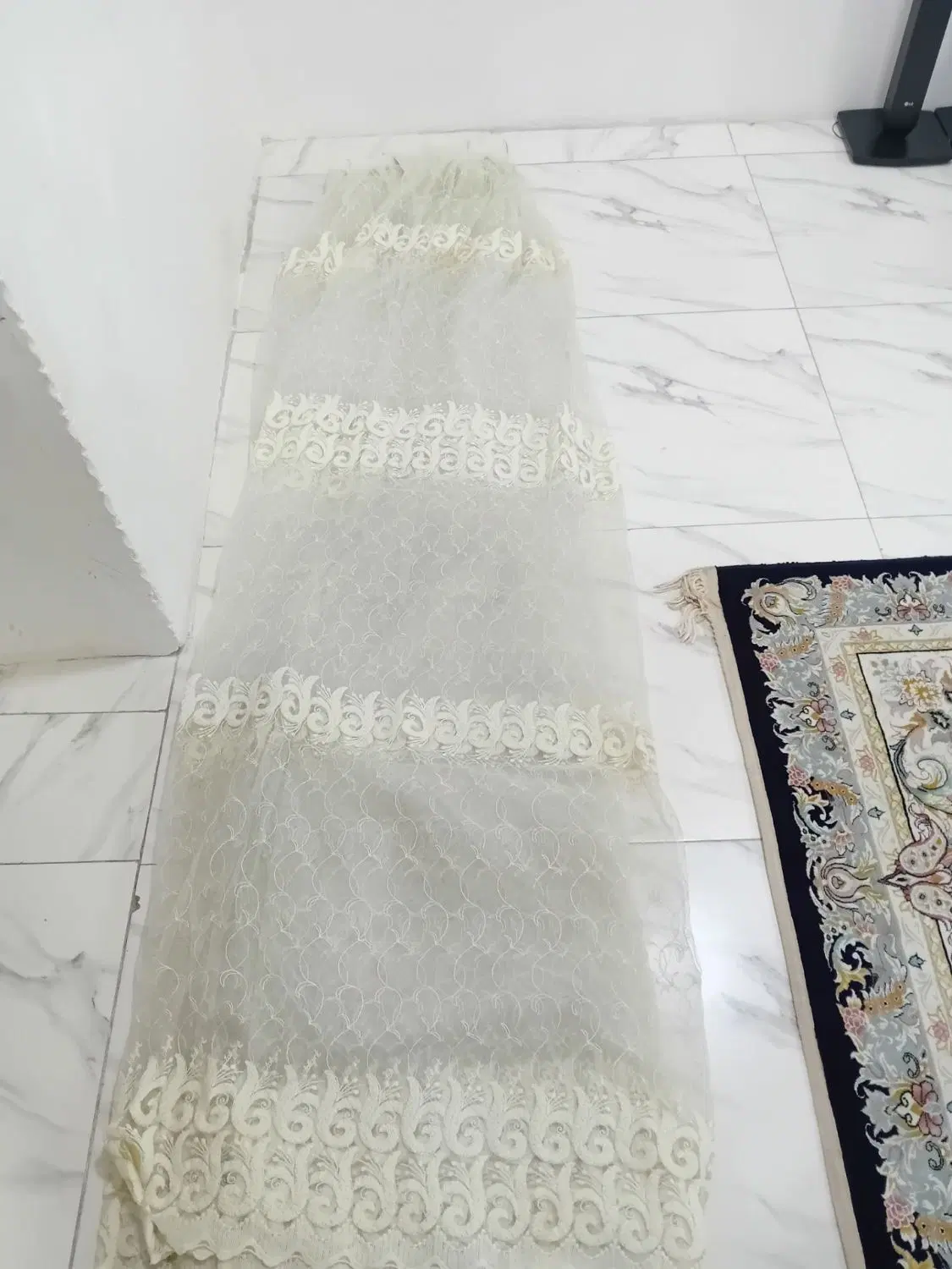 پرده|پرده، رانر، رومیزی|دورود, |دیوار