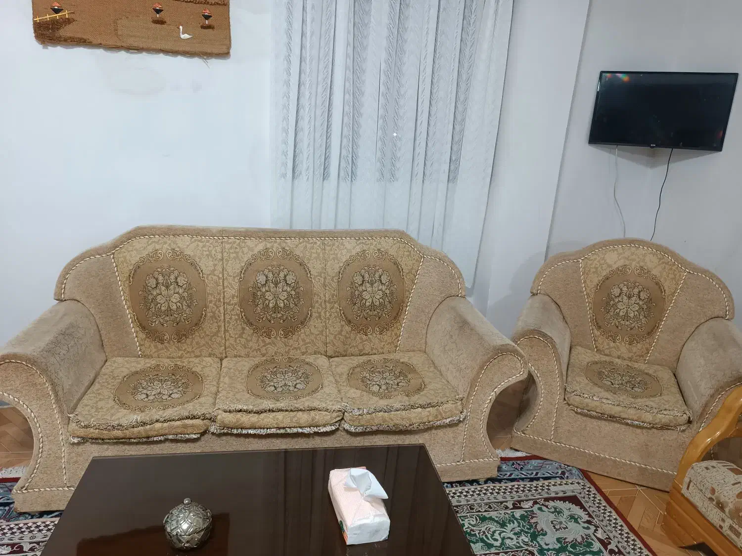 فروش مبل راحتی هفت نفره و پرده 10متری|مبلمان خانگی و میز عسلی|ماسال, |دیوار