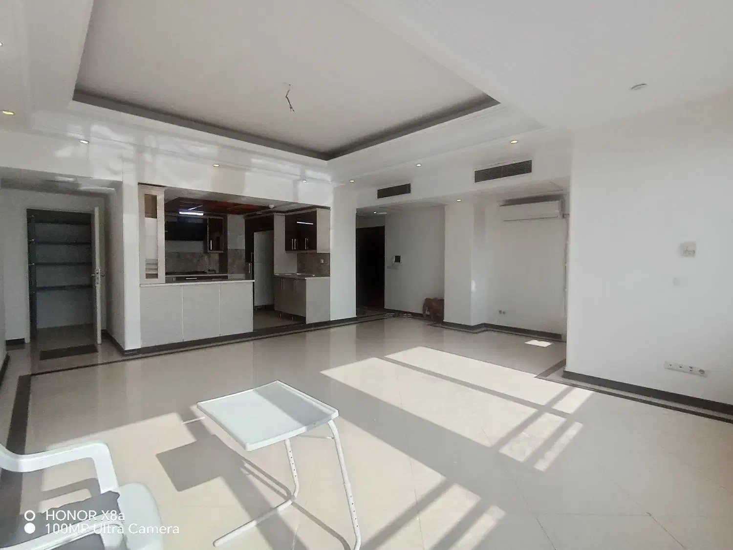 اجاره آپارتمان ۳ خوابه دریاچه چیتگر/منطقه۲۲