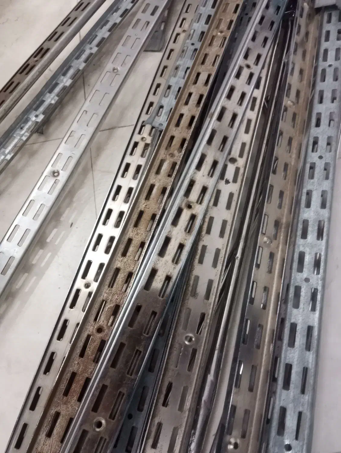 پایه رگال تیله مانکن پا نیم تنه پایه ستون قفسه|حراج|قم, نیروگاه|دیوار