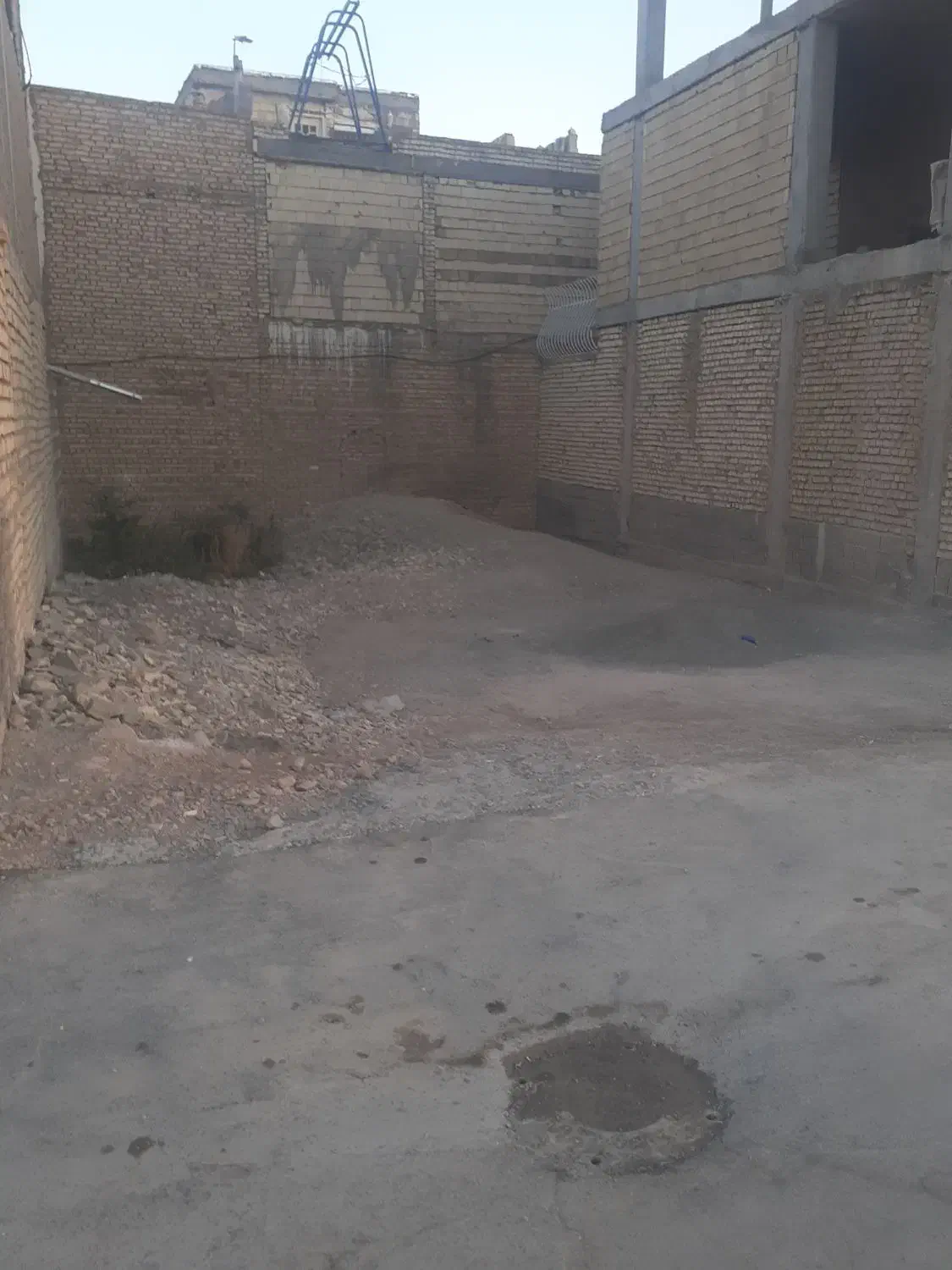 زمین ۱۵۵متری، خ اتشگاه، خ نبوی منش|فروش زمین و ملک کلنگی|اصفهان, کارلادان|دیوار