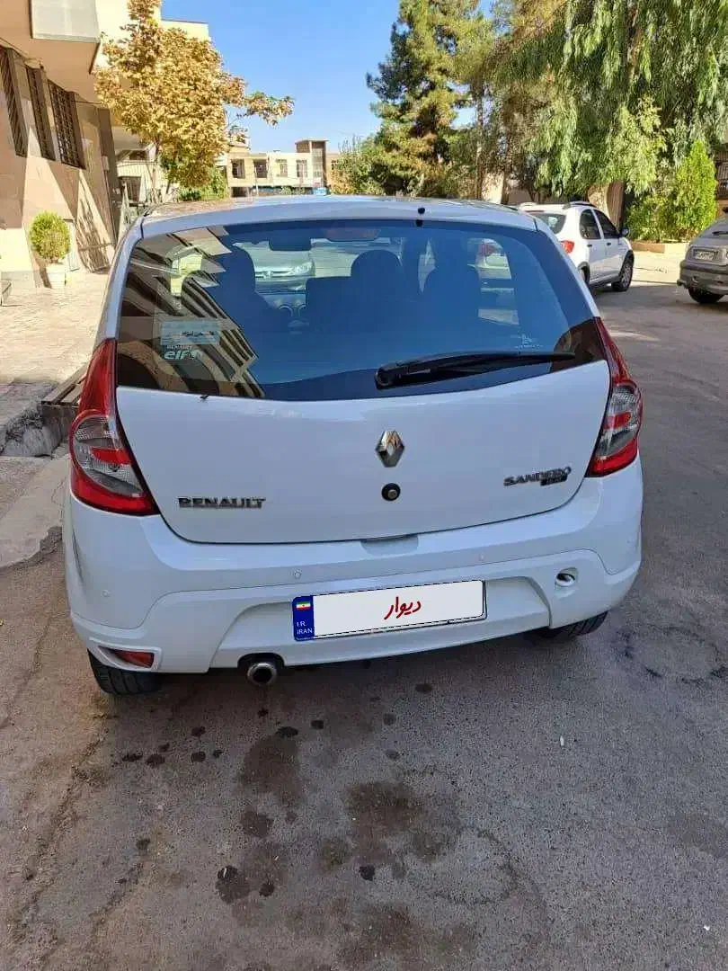 ساندرو اتومات ۹۵ فابریک تک برگ سند|خودرو سواری و وانت|شیراز, معالیآباد|دیوار