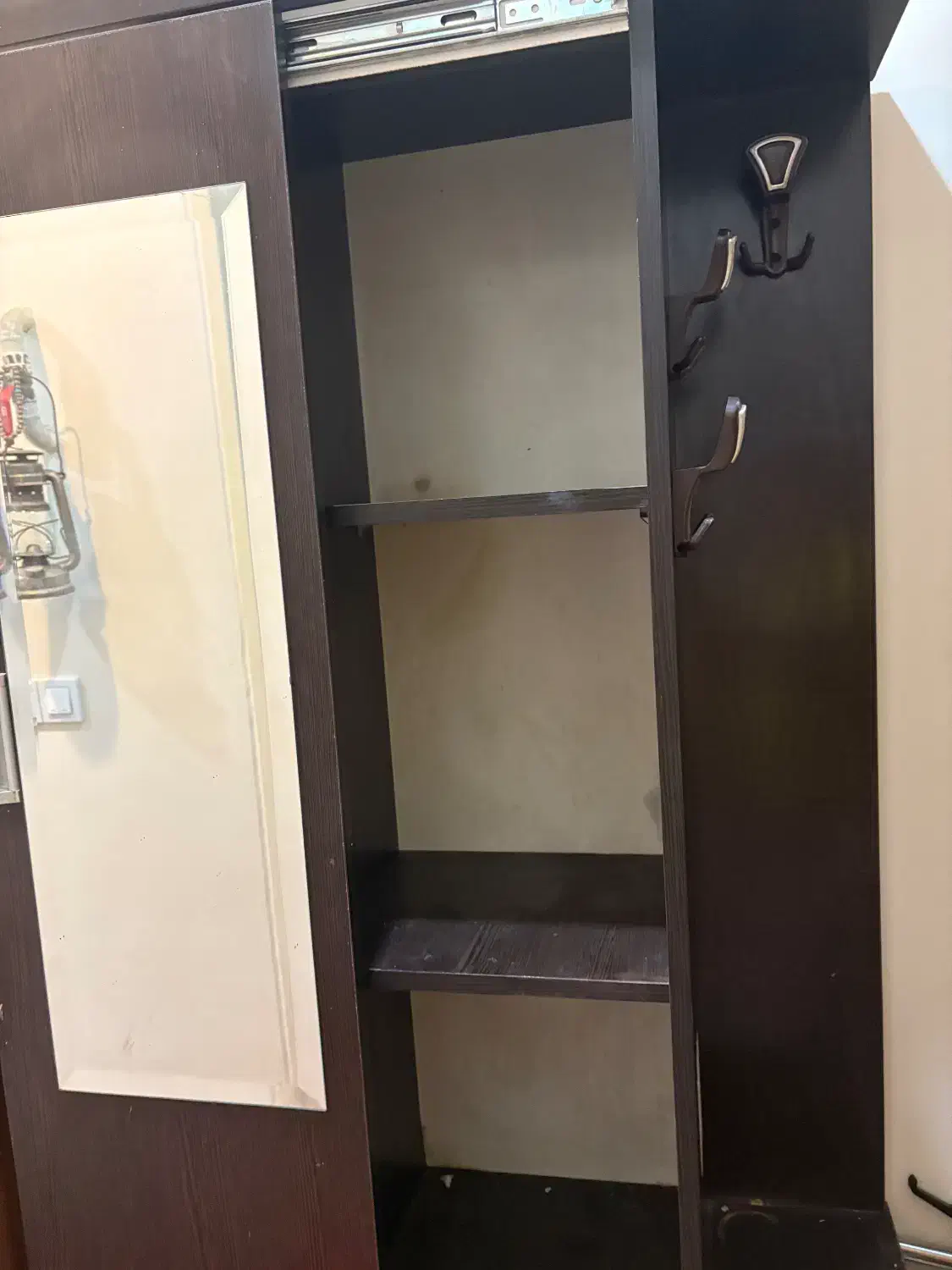 جا کفشی اینه دارچند کاره و سالم|جاکفشی، کمد، دراور|تهران, امام زاده عبدالله|دیوار