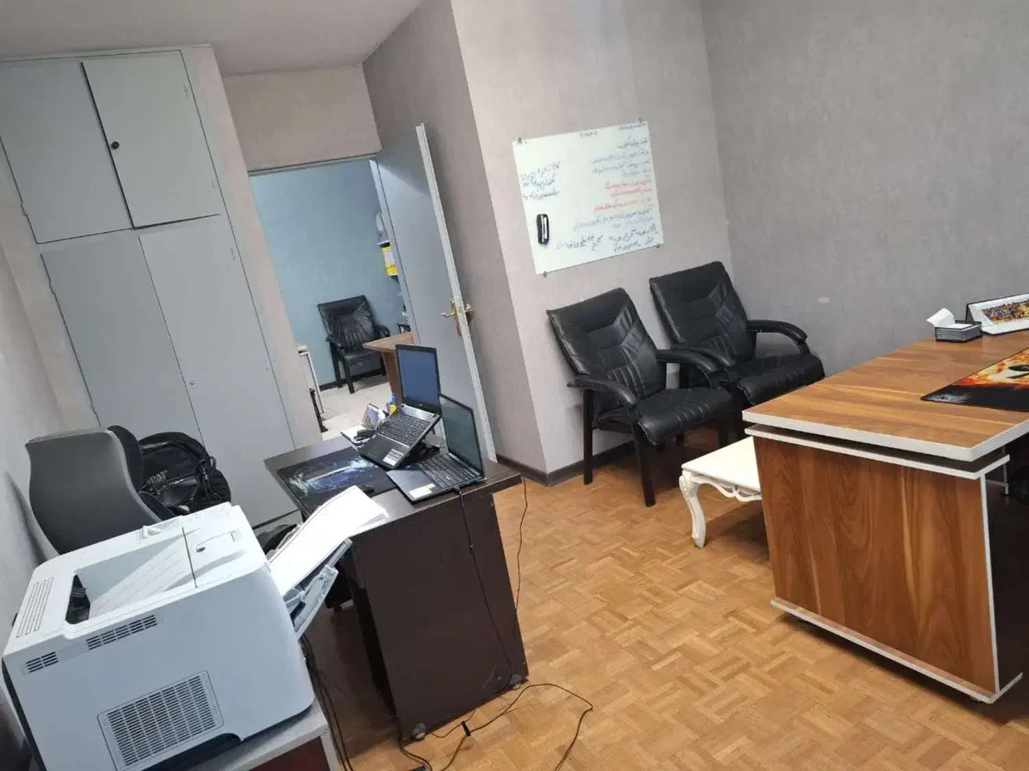 بر اصلی عباس آباد/اجاره اتاق 15 متری|اجارهٔ دفتر کار، اتاق اداری، مطب|تهران, نیلوفر|دیوار