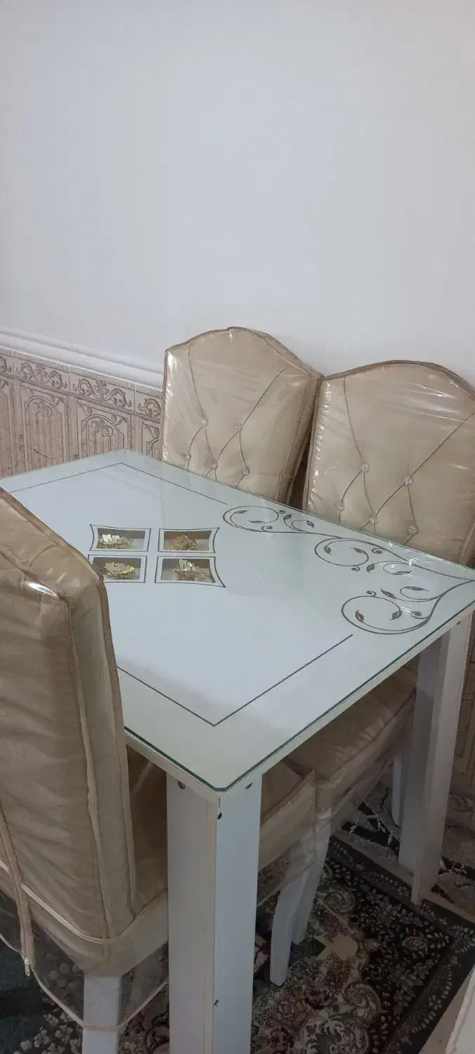 میزغذاخوری|میز و صندلی غذاخوری|لالجین, |دیوار