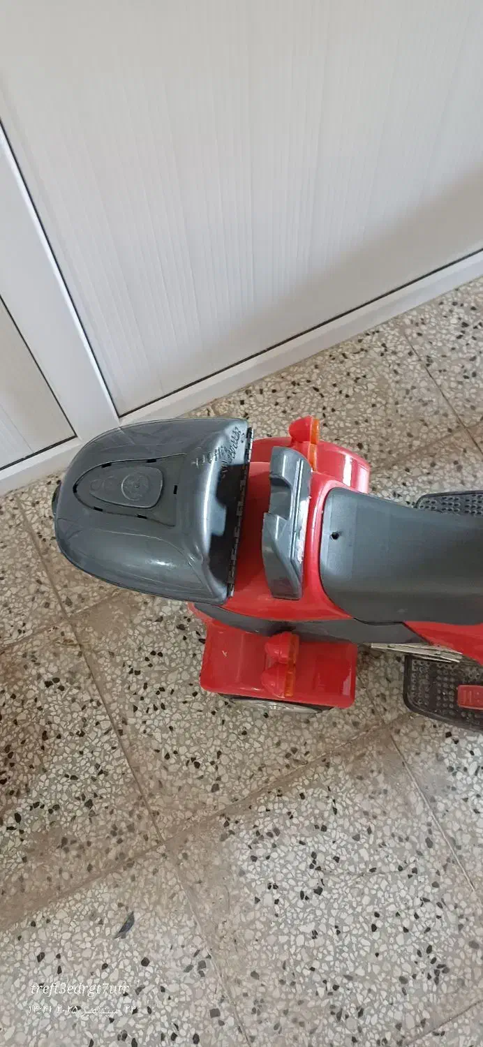 موتور شارژی کودک کاملا سالم|اسباببازی بچه|فیروزکوه, |دیوار