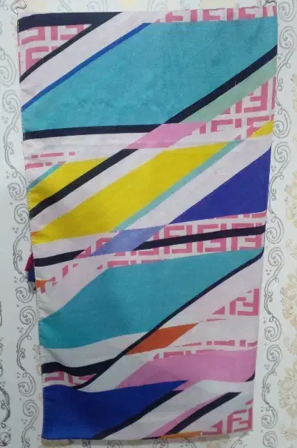 تعدادی شال قیمت توافقی|لباس|نهاوند, |دیوار