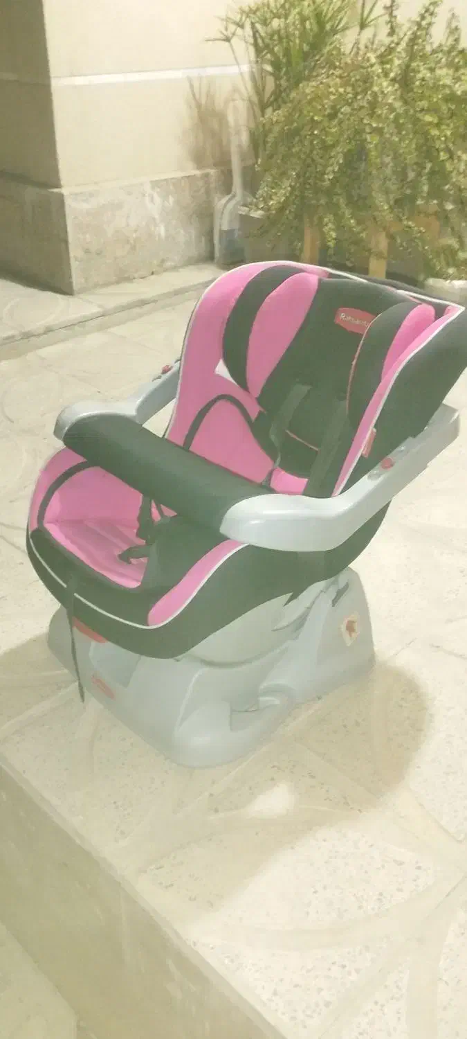 صندلی کودک داخل خودرو|تخت و صندلی بچه|هشتگرد, شهرک ریحانه|دیوار