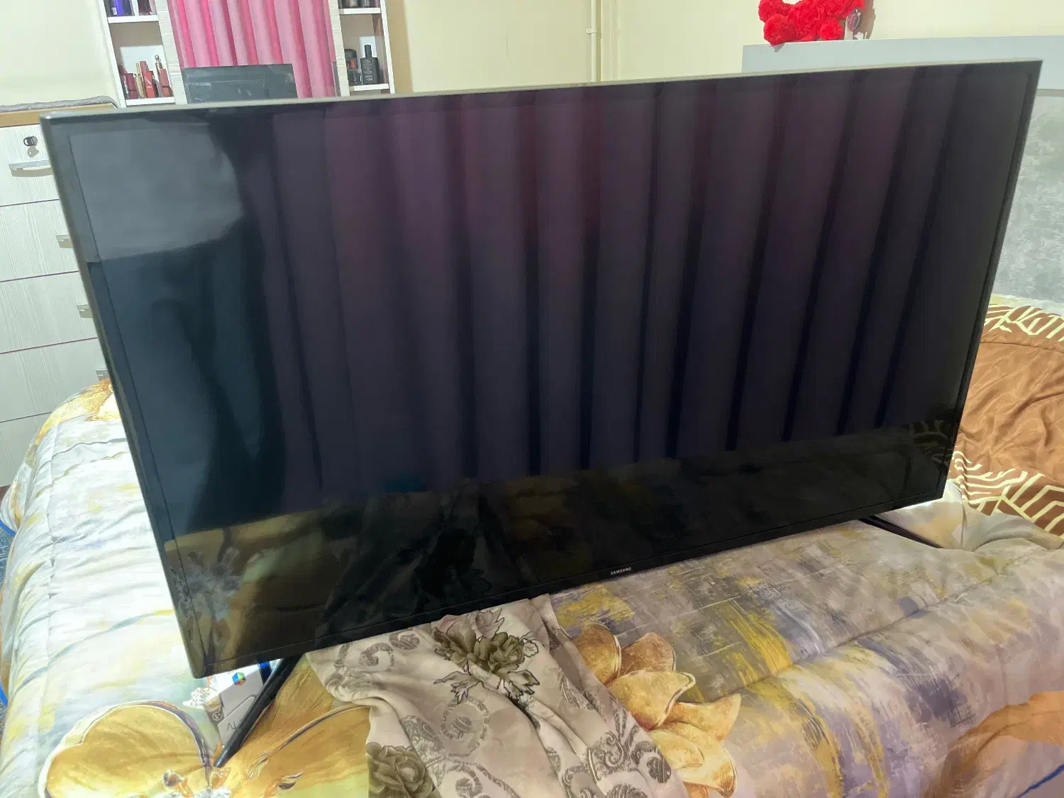 تلویزیون|تلویزیون و پروژکتور|هشتگرد, فاز ۱ مهستان|دیوار