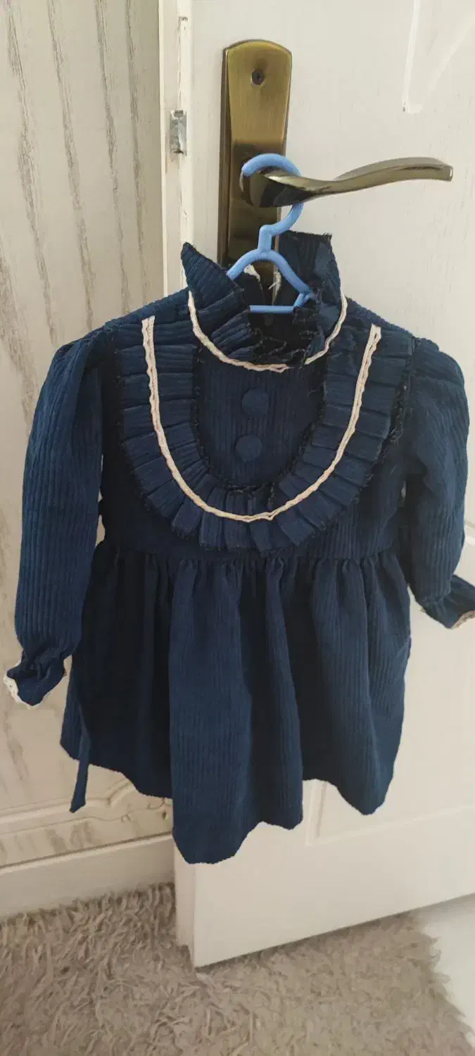 پیراهن مخمل کبریتی سایز۴۰مناسب یک سالو نیم تا۳سال|کفش و لباس بچه|مشهد, آبکوه|دیوار