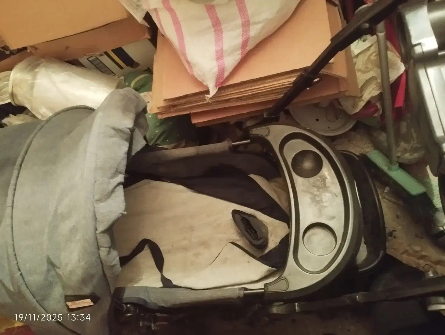 صندلی ماشین.کالسکه.کریر.آغوشی|کالسکه و لوازم جانبی|تهران, مینای شمالی (مخبر)|دیوار