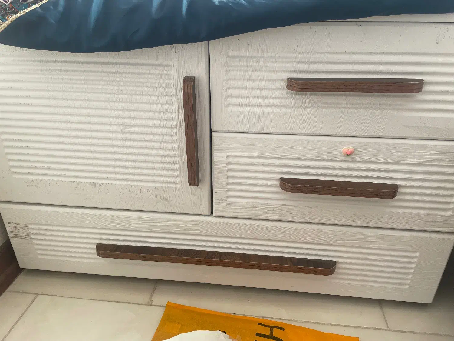 تخت و کمد کودک و نوجوان|اسباب و اثاث بچه|همدان, |دیوار