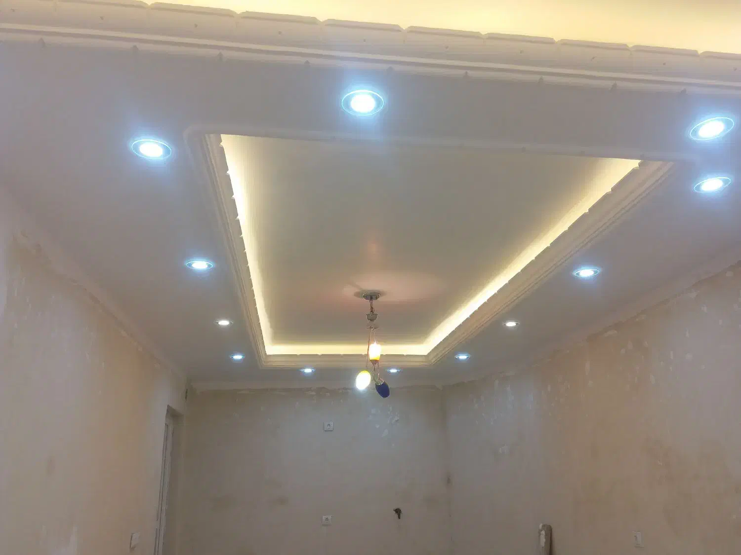 گچ کاری و سفید کاری ونورمخفی|خدمات پیشه و مهارت|دوگنبدان, |دیوار