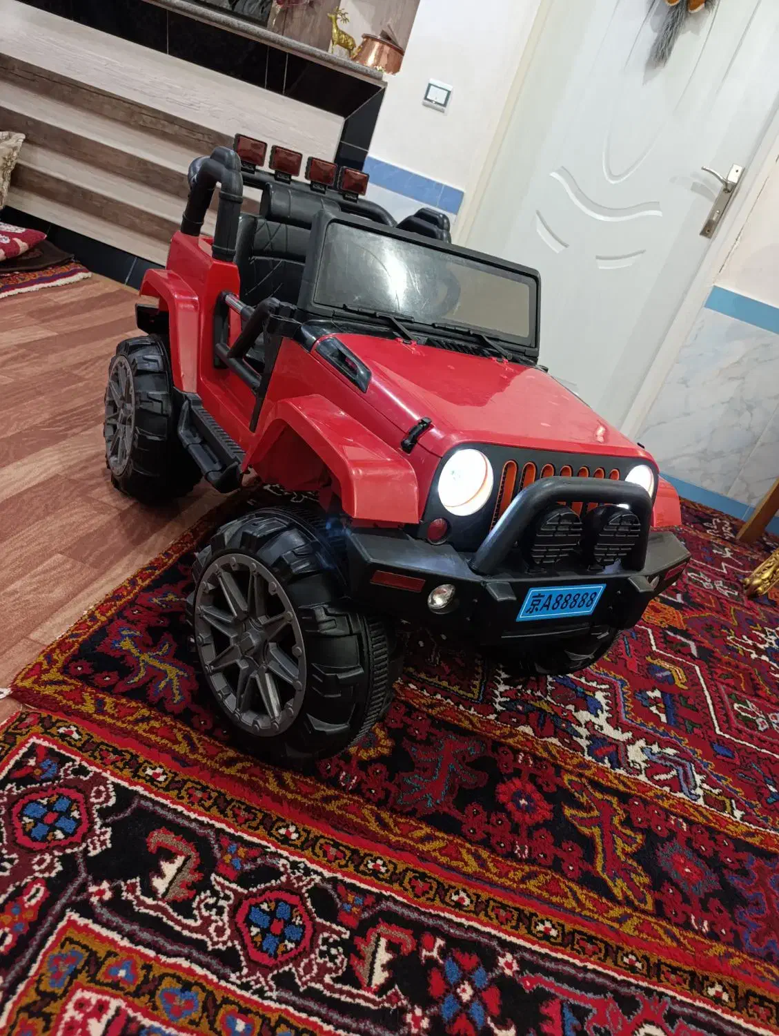 ماشین شارژی جیپ|اسباب‌بازی بچه|ملکان, |دیوار