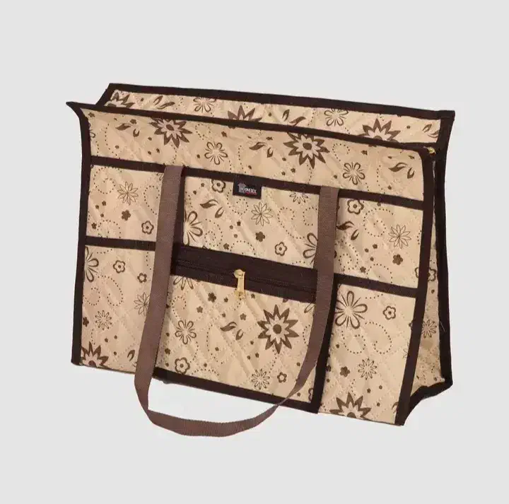 تعدادی کیف وساک|کیف، کفش، کمربند|رشت, ترمینال|دیوار