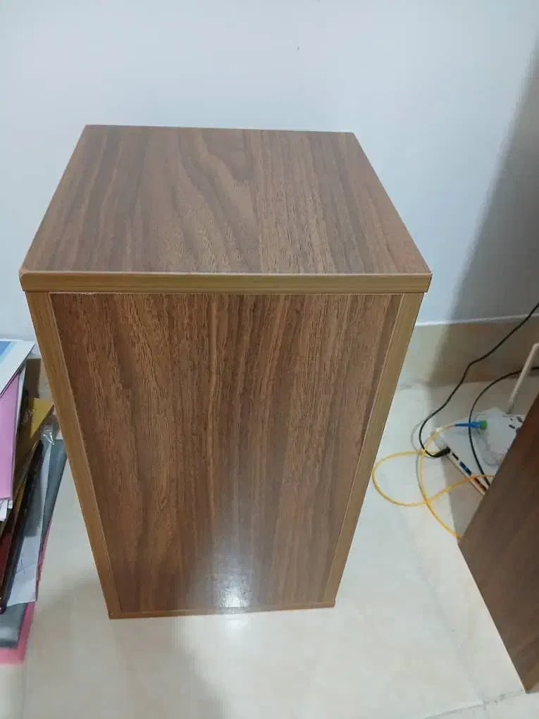 سرویس خواب همش نو زیاد استفاده نشده|تخت و سرویس خواب|اشتهارد, |دیوار