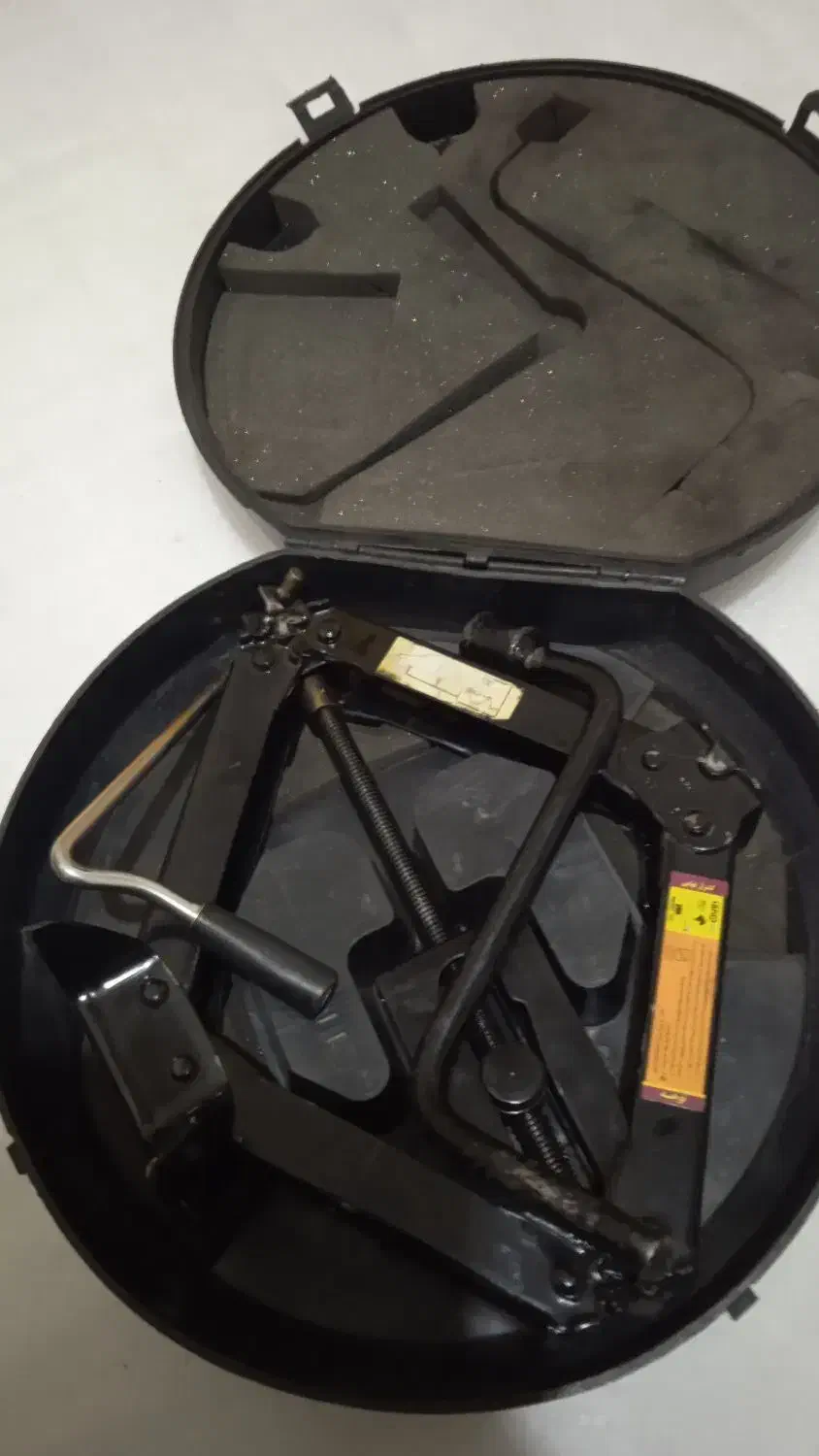 1عدد جک پژو نو سلامت|قطعات یدکی و لوازم جانبی|ملارد, |دیوار