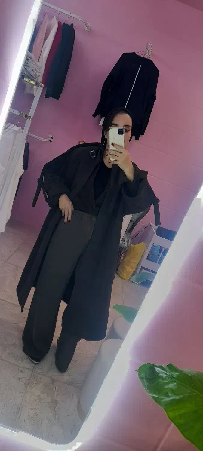 پالتو فوتر .شلوار سیلک. پیراهن مخمل کبریتی|لباس|قم, قلعه کامکار|دیوار