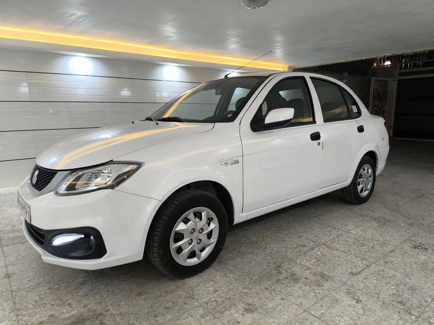 ساینا s در حد خشک|خودرو سواری و وانت|بروجرد, |دیوار