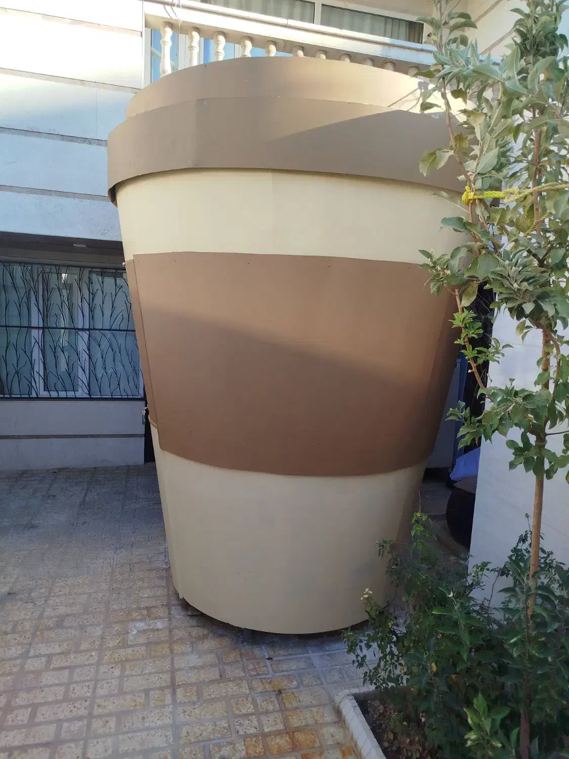 مغازه کیوسک طرح لیوان قهوه|کافیشاپ و رستوران|قم, گذر قلعه|دیوار