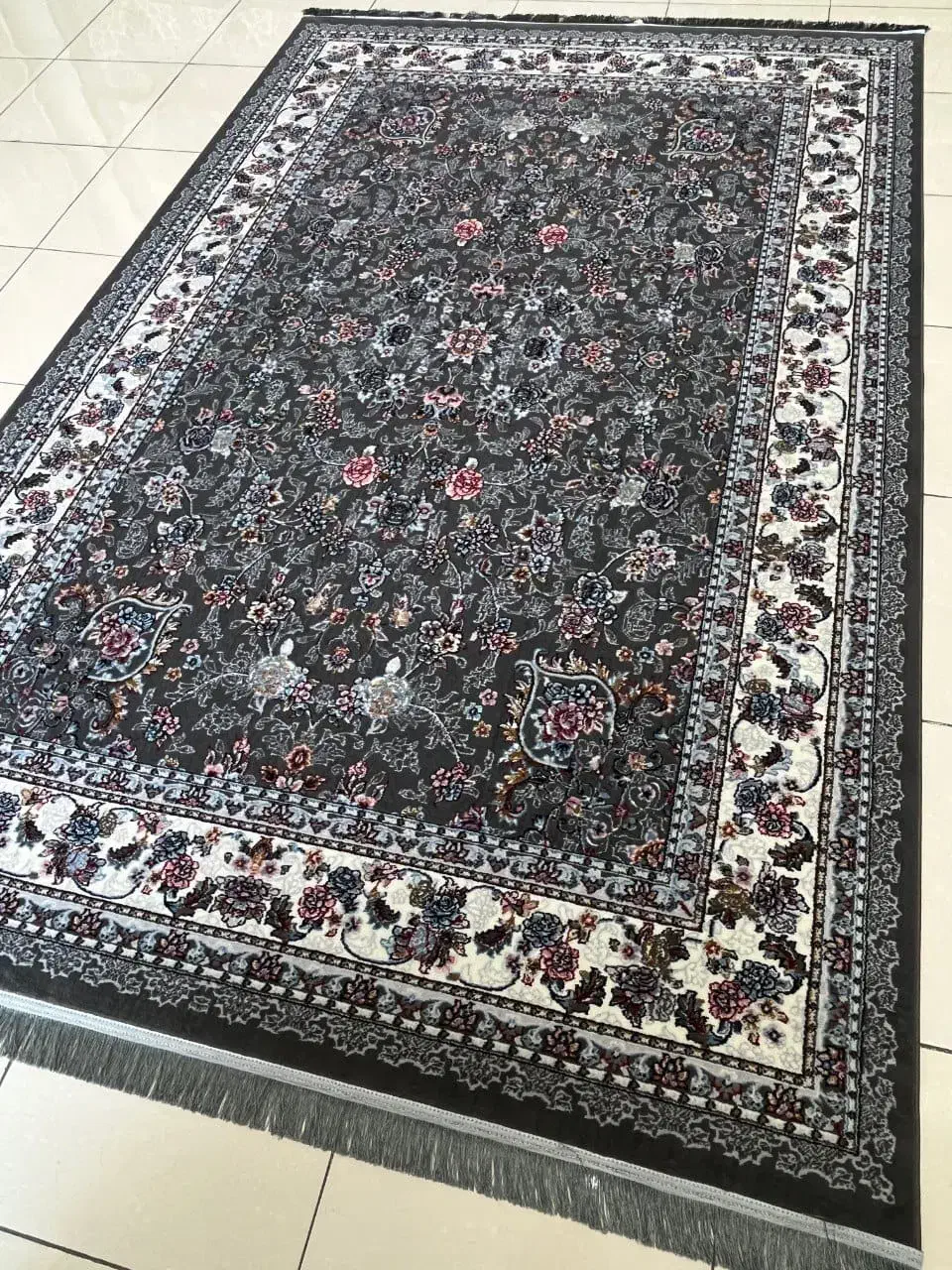 فرش ۱۲متری طرح ۲۰۲۶۰۰۰(فروشگاه فرش سعید)|فرش|زاهدان, |دیوار