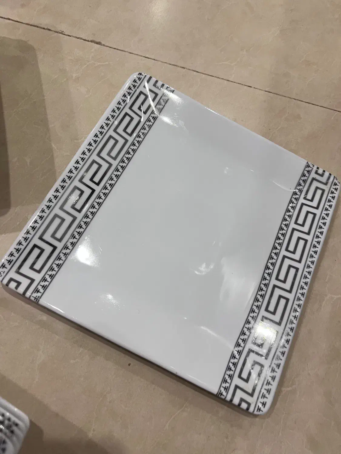 چینی ۱۲ نفره|ظروف سرو و پذیرایی|ری, شهید بهشتی|دیوار