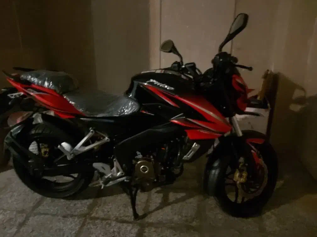 انژکتور NS200 97مدل|موتورسیکلت|تهران, فردوسی|دیوار