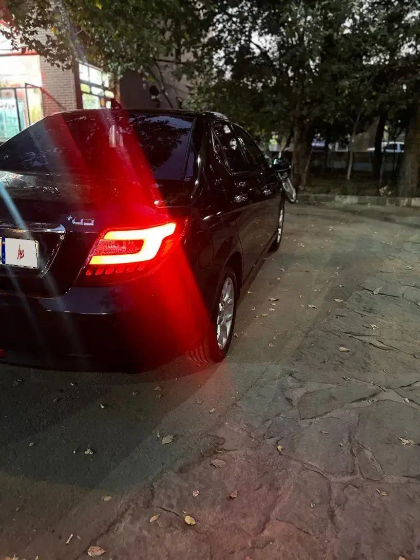 دنا اتومات آپشنال فول در حد صفر|خودرو سواری و وانت|قم, بنیاد|دیوار