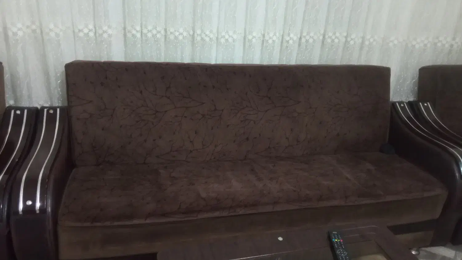 مبل|مبلمان خانگی و میز عسلی|میانه, |دیوار