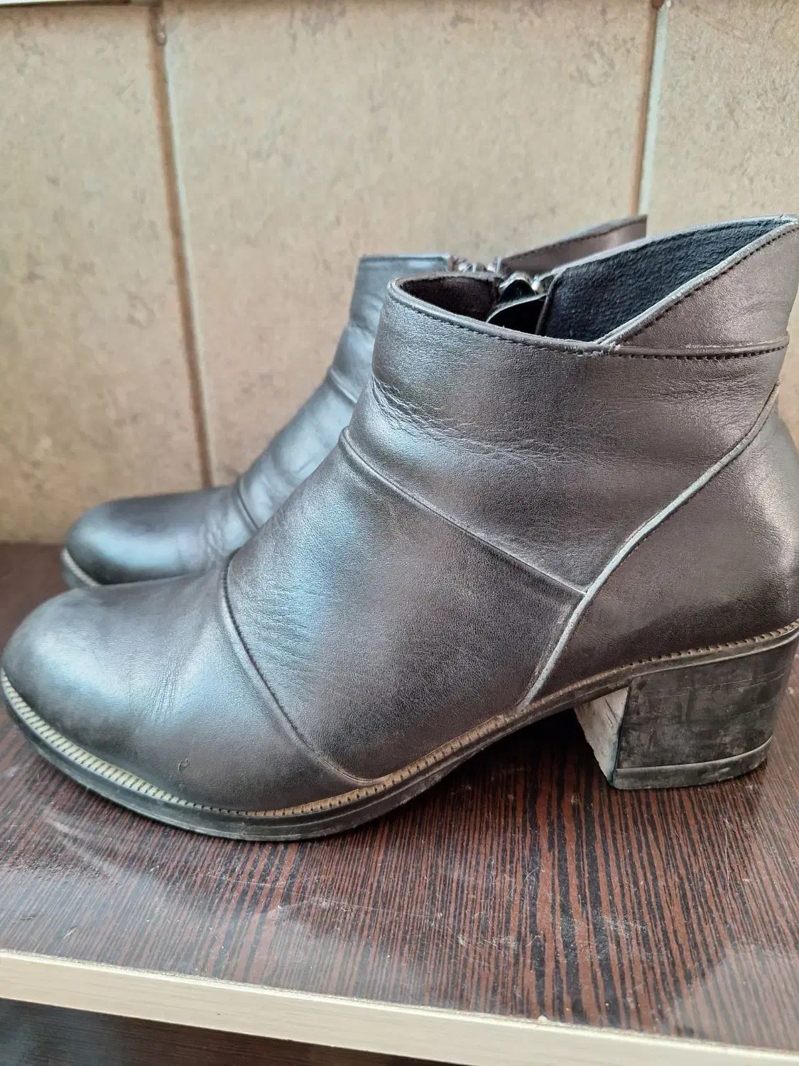 نیم بوت شماره۴۰|کیف، کفش، کمربند|زاهدان, |دیوار