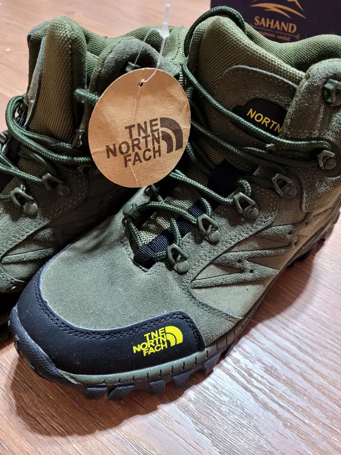 کفش کاملا نو|کیف، کفش، کمربند|سمنان, |دیوار