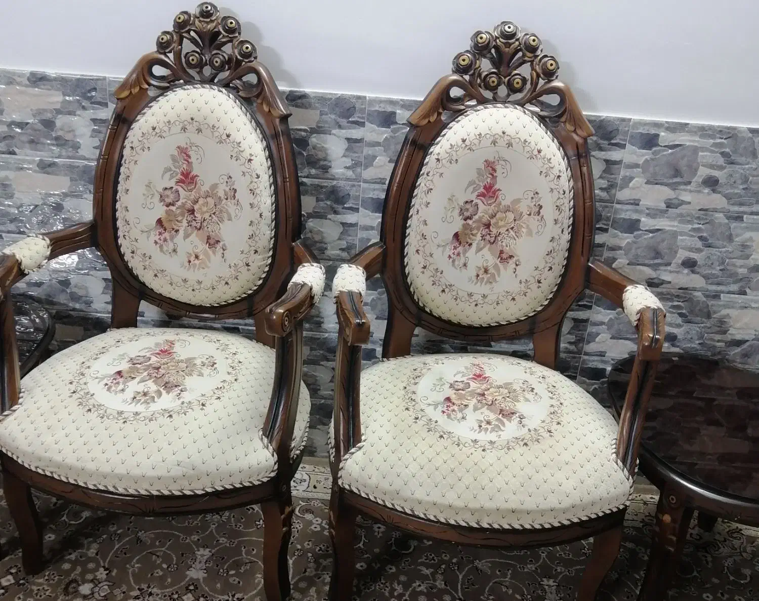 مبل سلطنتی تمیز|مبلمان خانگی و میز عسلی|شهرضا, |دیوار